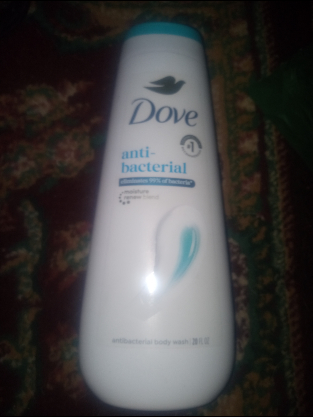 Dove Anti-Bacterial Body Wash — White with Teal Accent